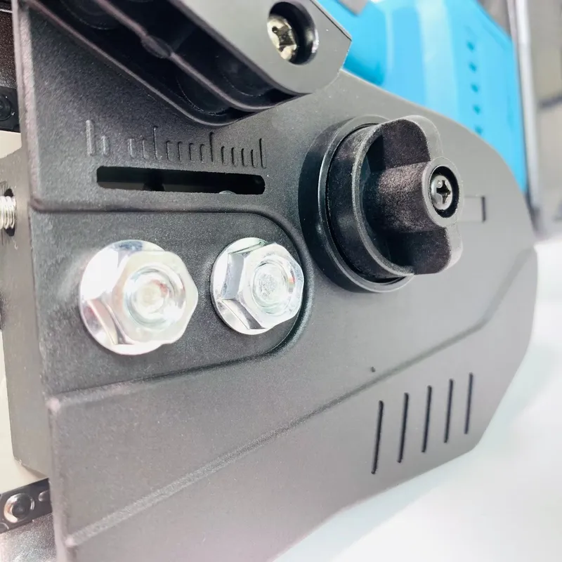 Akumulatorowe piły łańcuchowe  – Cordless Chainsaw 12 Inch Battery recenzja i cena